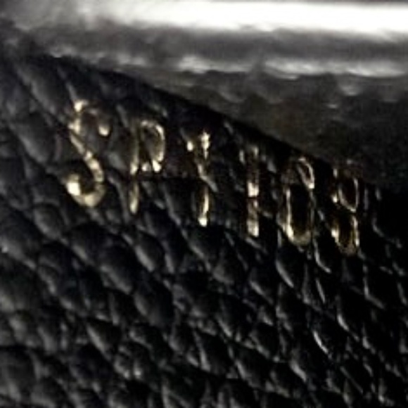 Louis Vuitton Monogram Empreinte Zippy - Picture 12 of 12